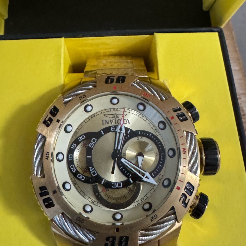 Invicta Yellow Watch Box - Picture 2 of 6